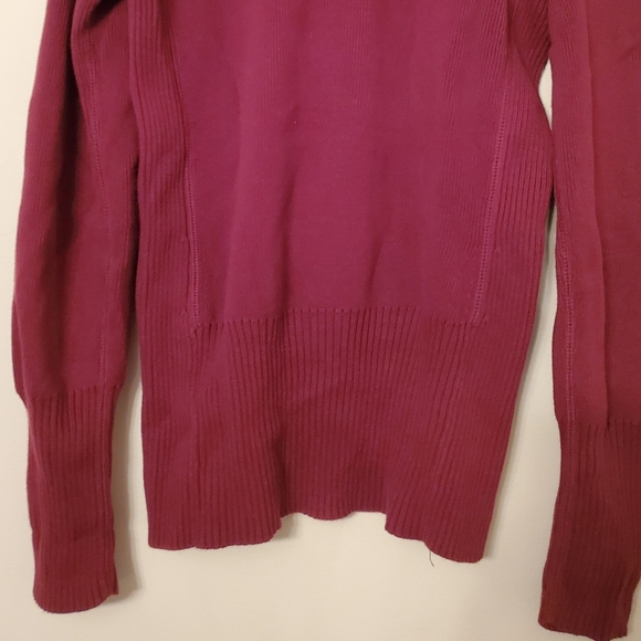 Tommy Hilfiger knit sweater - Picture 7 of 7